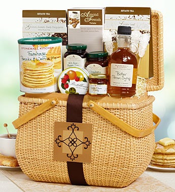 Breakfast Hamper featuring Stonewall Kitchen�